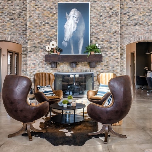 Lobby Spacious lobby with seating and a fireplace